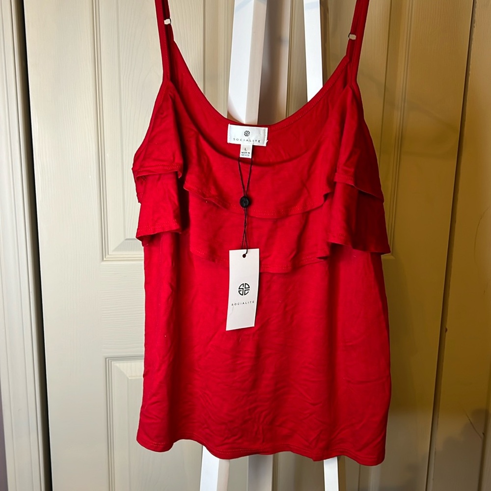 NWT Socialite Ruffle Tank. Red. Size L.